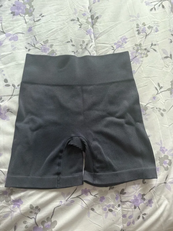 amazon navy blue gym shorts Size M - Image 2