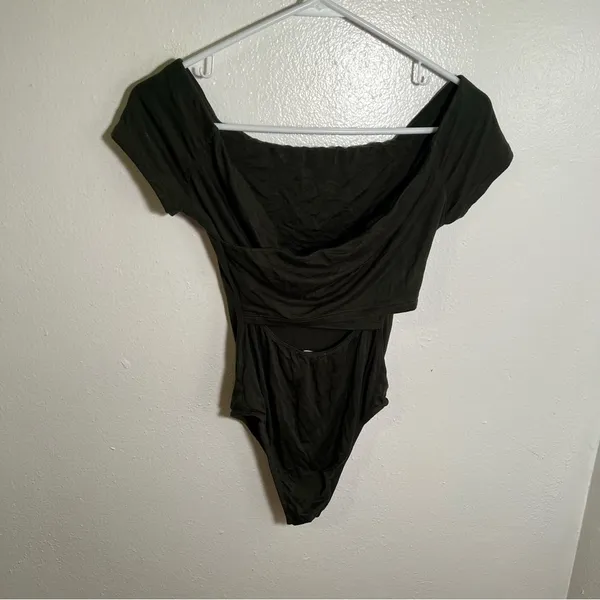 Lush Women's Size Small Off Shoulder Bodysuit Dark Green Open Cross Back Stretch - Image 7