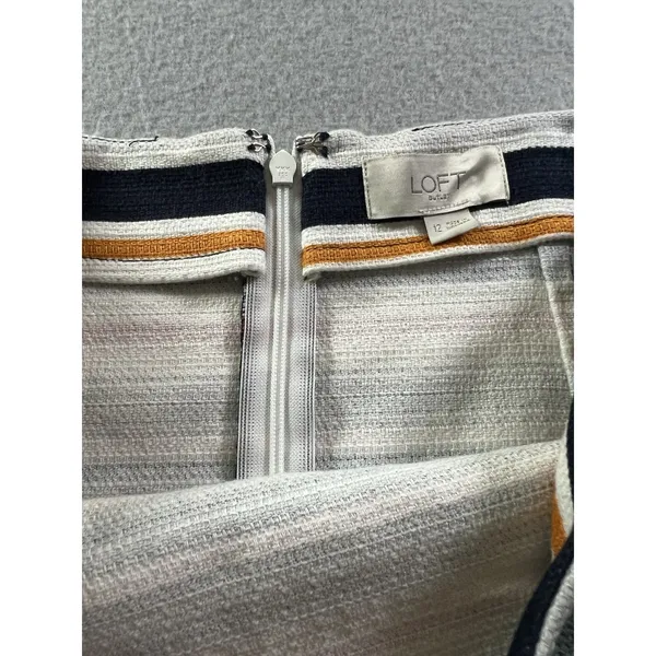 Loft Womens 12 (32/22)‎ Pencil Skirt Striped Blue Pink Textured Twill Split Hems - Image 3