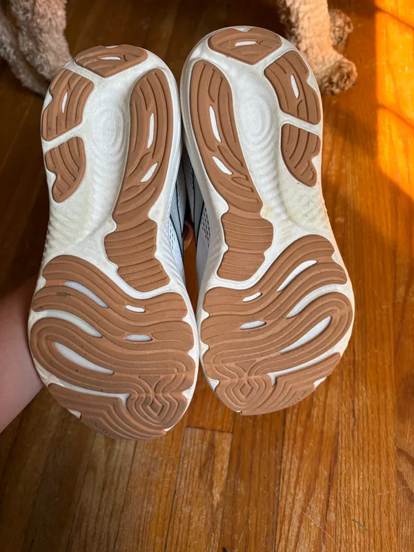 Brooks Running Shoes Women’s - Image 5