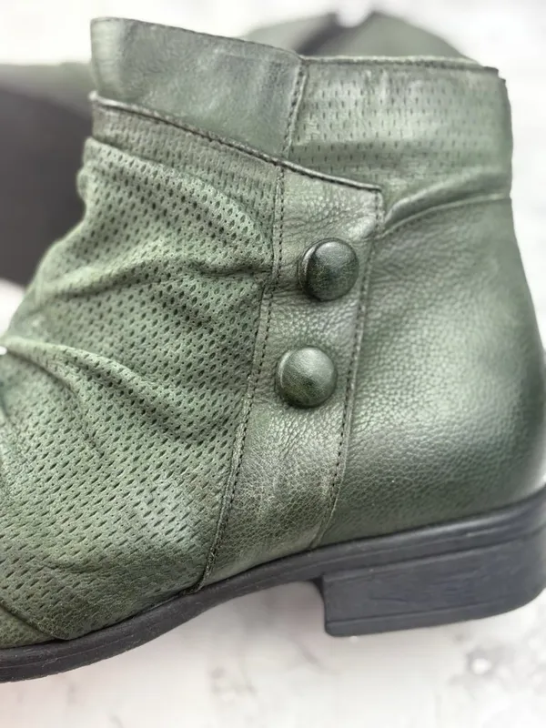 *Miz Mooz Sallie Ankle Boots Womens Size 40 Green Leather Comfort Casual Classic - Image 12