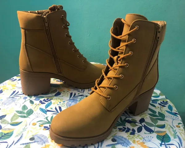 Windsor NWT Tan Boots Size 10 Women - Image 4