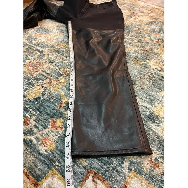 Abercrombie & Fitch NWT 90s Straight High Rise Jeans Faux Leather sz 29 / 8S - Image 7