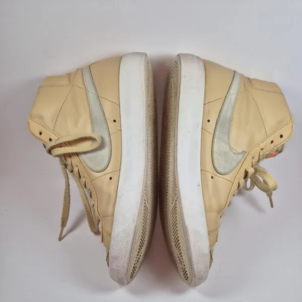 Nike Womens 9 Blazer High Top Sneakers Tan Pink Faux Leather - Image 2