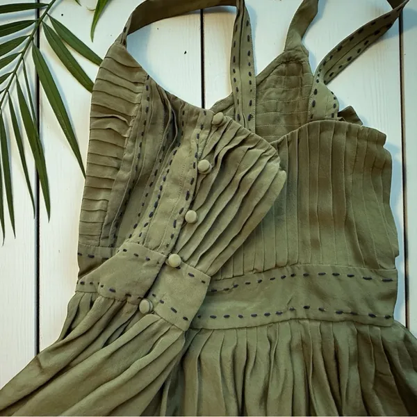 Project Alabama Olive Silk Pleated Dress – Size 6 Black Lace Bodice | Silk - Image 9