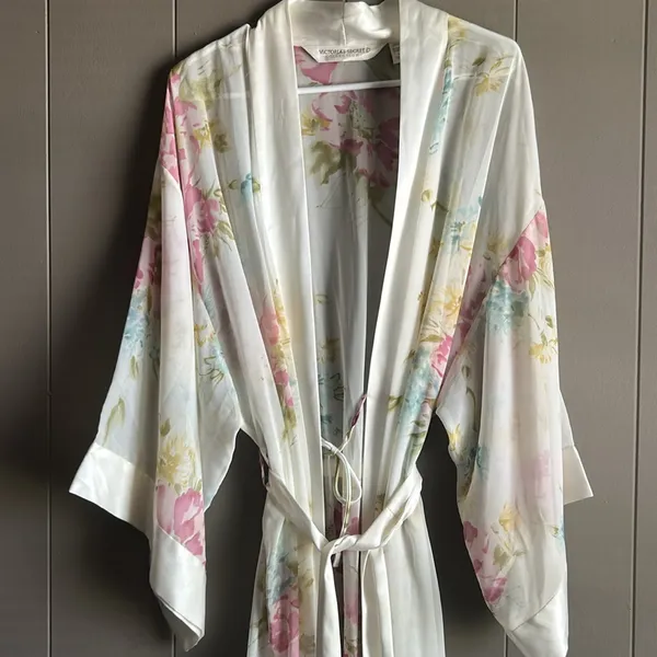 Victoria's Secret Collection Kimono Robe Women's Size L Floral Vintage 90s Robe - Image 4