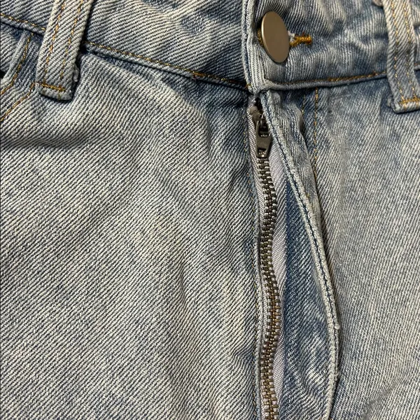 DISSH Light Blue Frayed Jean Shorts Size 12 - Image 9