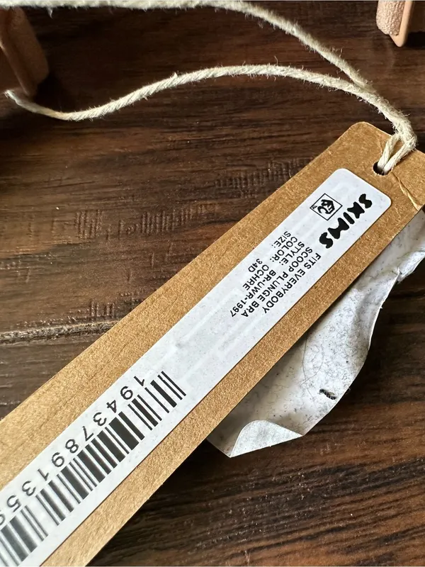 SKIMS NWT Fits everybody scoop plunge bra ochre 34D Bra - Image 2