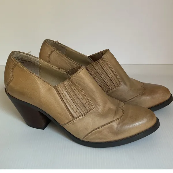 Tan Leather Western Ankle Boots Size 7 Block Heel Boho Fall Booties Pointed Toe - Image 11