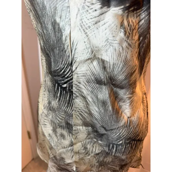 NWT Intimissimi Silk top front and back V neck. in cream w/Black Print sz. M - Image 5