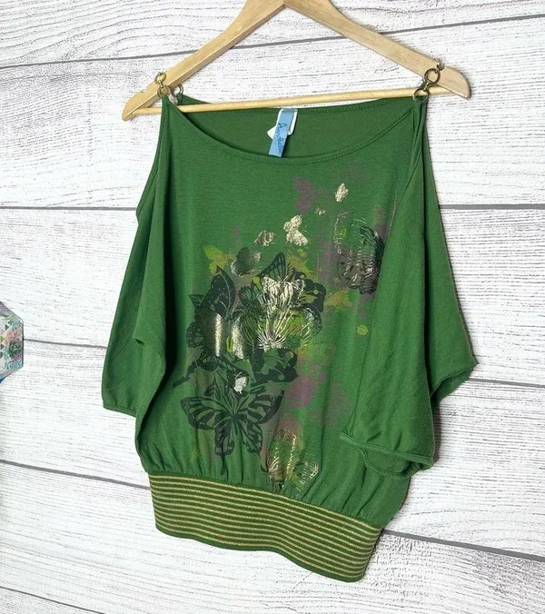 Vintage Y2K Green Butterfly Print Gold Chain Cold Shoulder Top Size Small - Image 5