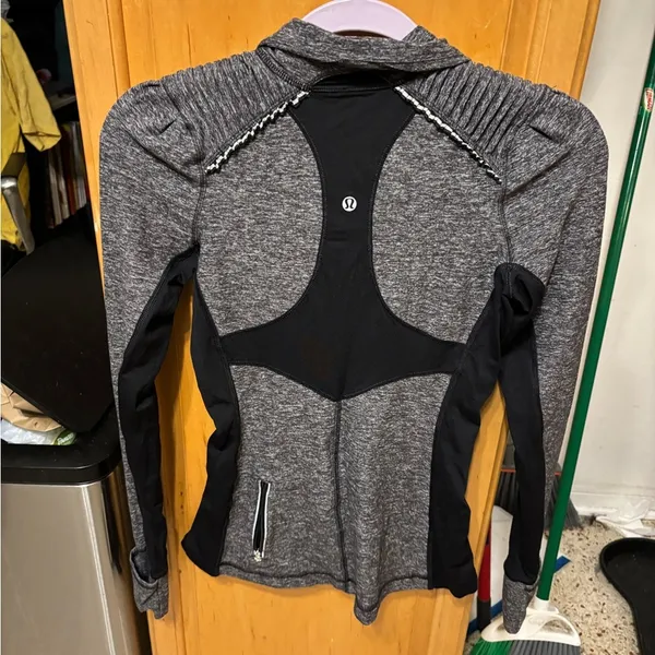 Lululemon Star Runner Pullover (First Release) black 4 - Image 11