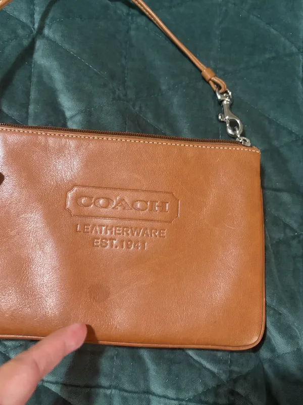 Vintage Coach Wristlet Leather - Image 2