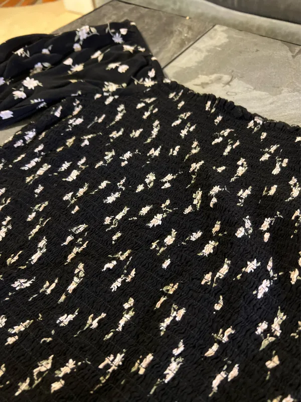 American Eagle Blouse Floral Long Sleeve - Image 2