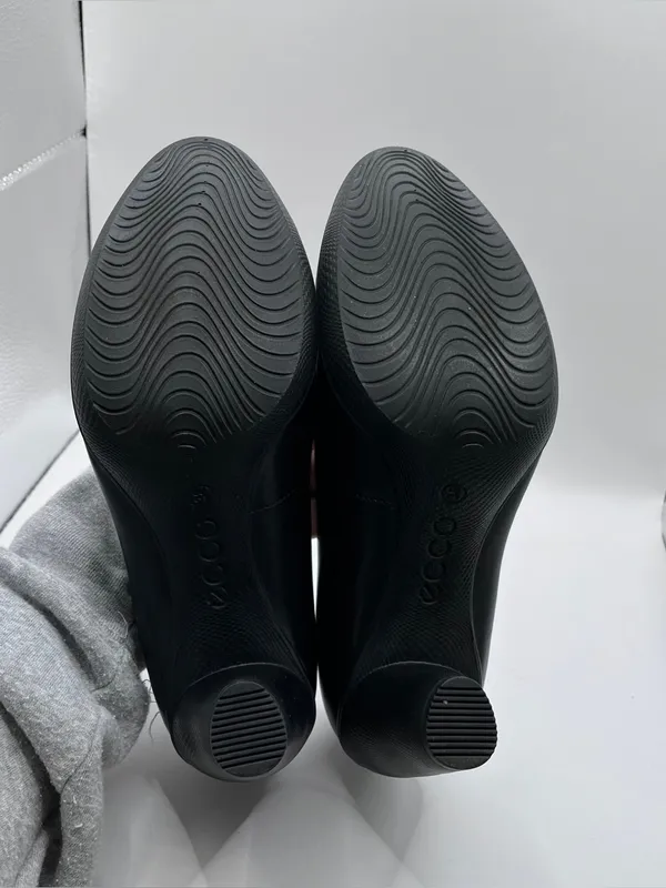 Ecco Shoes Womens Sz 38 US 7-7.5 Sculptured 75 Black Leather Pumps - Image 8