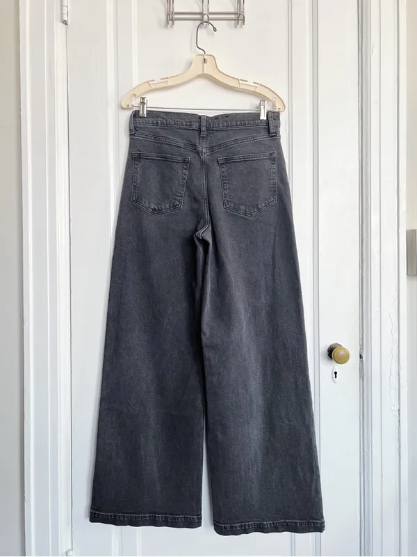 GAP • High Rise Stride Wide-Leg Jeans in Washed Black trouser regular inseam - Image 13