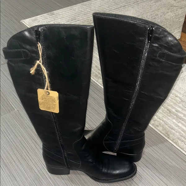 Born Black Leather Knee High Riding Boots Buckle Side Zip Women’s 6.5 - Image 3