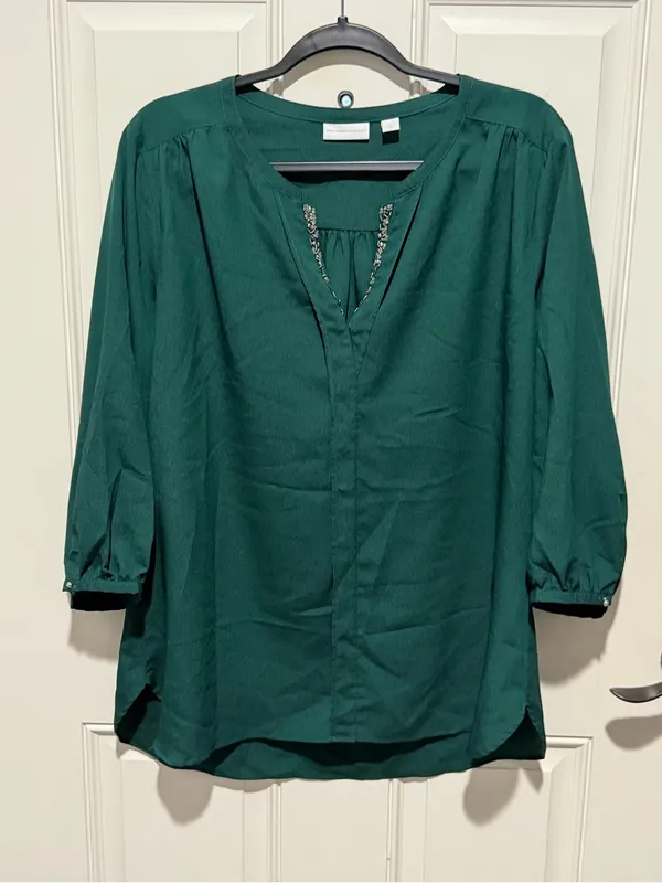 New York & Company Emerald Green‎ V-Neck Blouse - Image 2