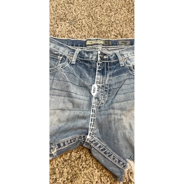 BKE Tyler Straight Light Wash Cut Off Denim Shorts Womens 36R Blue Frayed Hem‎ - Image 8