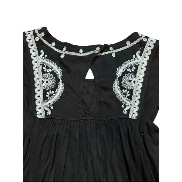 Free People DOS SEGUNDOS‎ Black/White Embroidered Batwing Top Sz M - Image 5