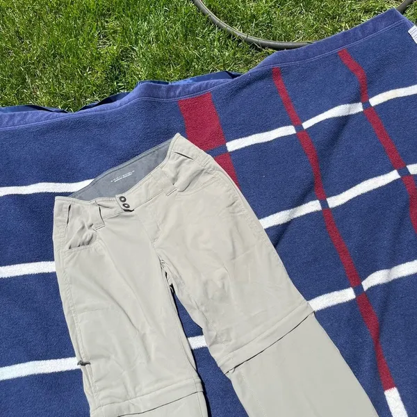 Columbia Pants Beige khaki Convertible Pant Omni-Shield Advance Repellency - Image 2