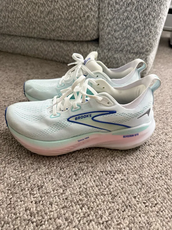 Brooks Running Shoes - Image 5