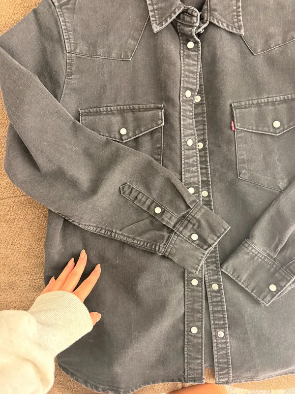 Levi’s Black Denim Button Down jacket - Image 2