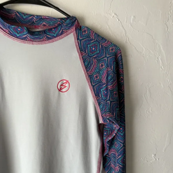Soulo Rashguard Shirt Womens‎ Small White Purple UPF 50+ Long Sleeve Swim Top - Image 2
