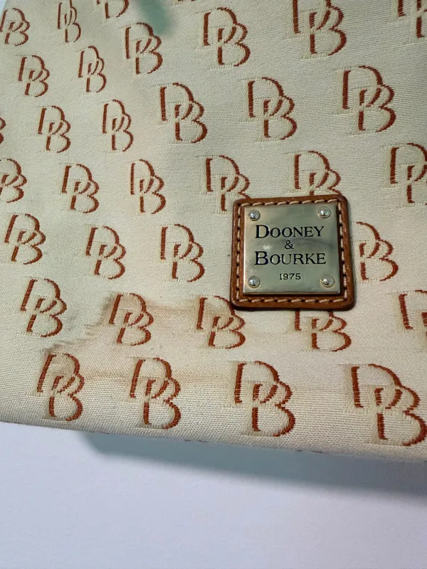 Dooney & Bourke Vintage Cream & Brown Hobo Bag - Image 9