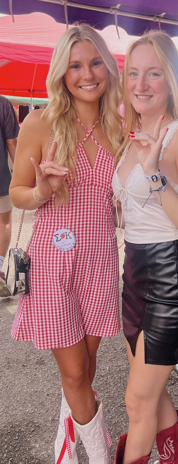 Red and white dress small - Image 2