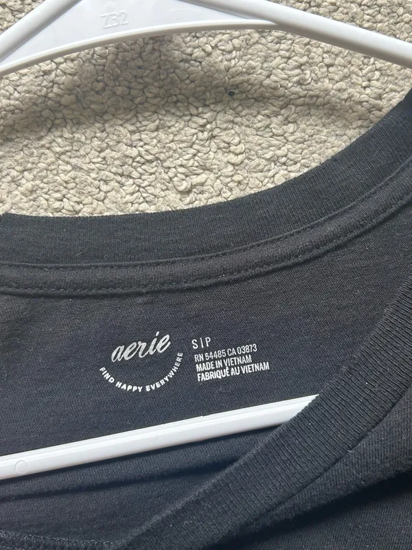 Aerie basic black tshirt - Image 2