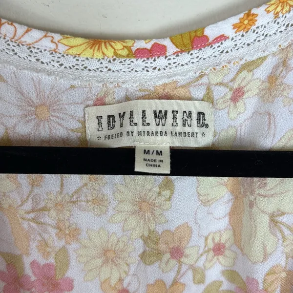 Idyllwind Floral Crochet Trim Pocketed Mini Dress‎ Size Medium - Image 4