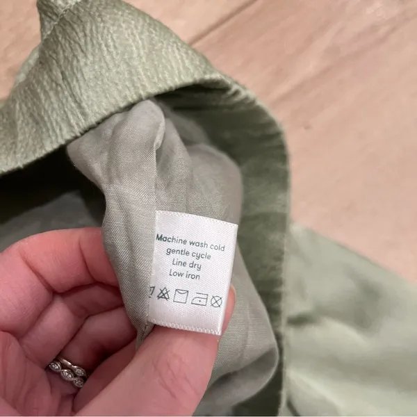 NWT Roller Rabbit Sage Green Satin Textured Drawstring Pull On Pants Size L - Image 6