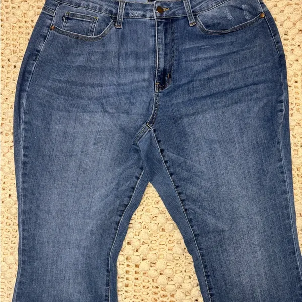 Judy Blue Women's Blue Flared Jeans. #22 - Image 2