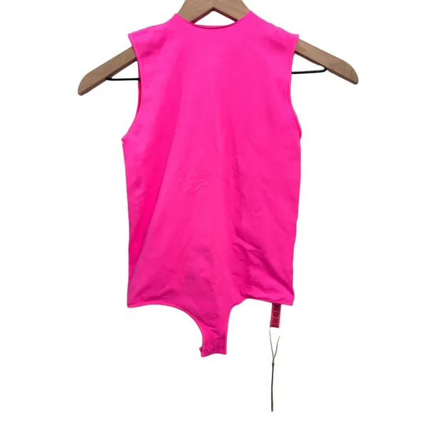 SKIMS ESSENTIALS CREWNECK SEAMLESS BODYSUIT in PINK HIGHLIGHTER NEW S/M - Image 5