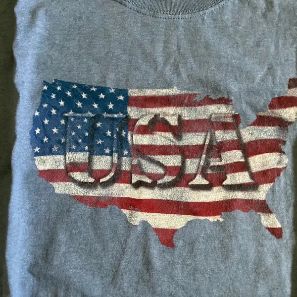 Gildan Short Sleeve Tshirt Size 2XL Tee - Image 3