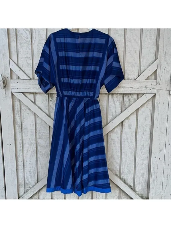 Vintage 70s 80s Short Sleeve Modest Dress Stripes cottagecore granny - Image 7