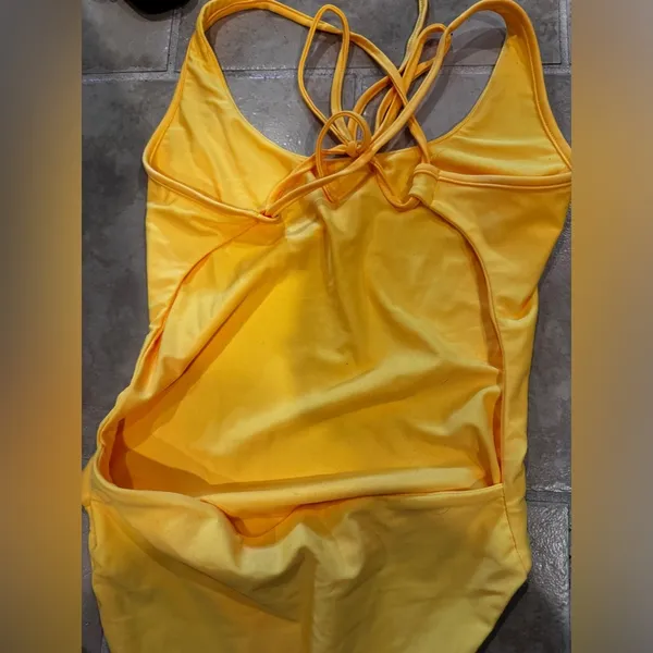 Yellow body suit. Tiger mist - Image 2