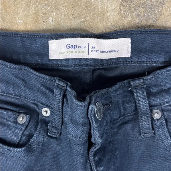 GAP Best Girlfriend Jeans in black Size: 28 (read description) - Image 2