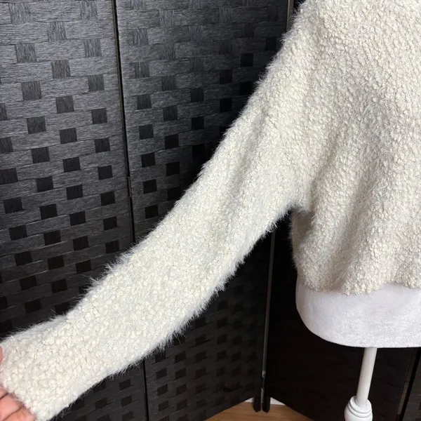 Arizona Sweater‎ Cream Fuzzy Eyelash Popcorn Knit Cropped Cozy Neutral Soft L - Image 3