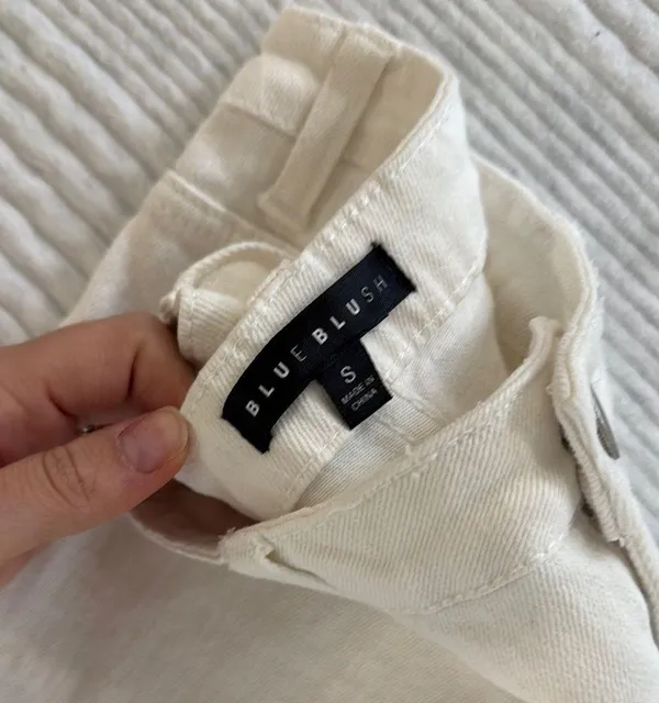 Women's Beige Jeans with Embroidered Details - Image 3