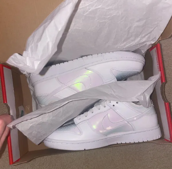 NIKE W DUNK LOW SE WHITE/MULTI-COLOR-BLACK - Image 2