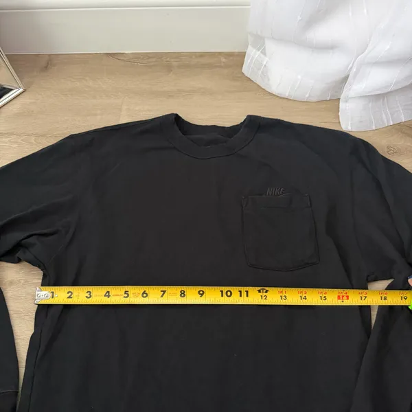The Nike Tee Black Long Sleeve - Image 3