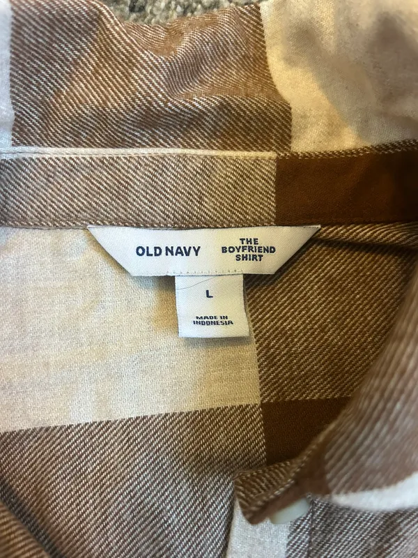 Old Navy Flannel - Image 2