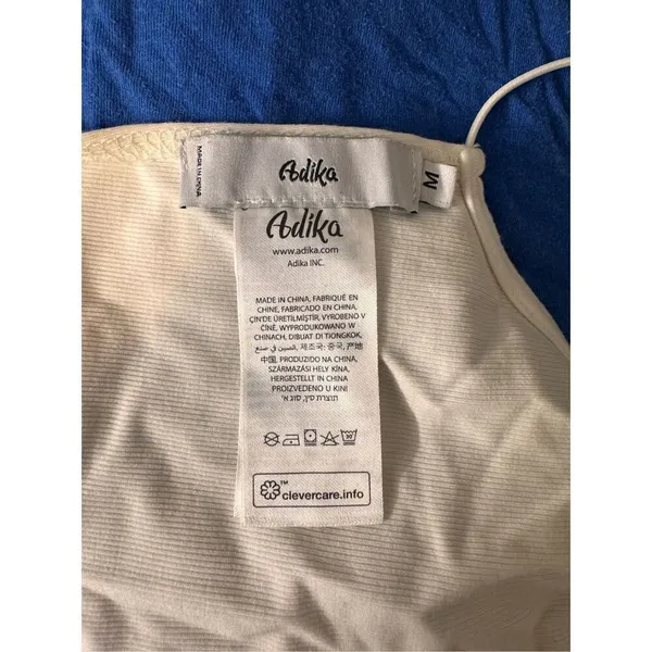 Backless White crop top size medium - Image 6