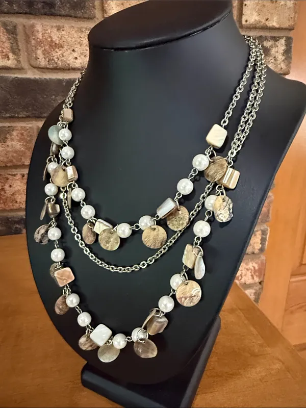 Premier Designs Coastal 3 Tier Layer  Necklace - Image 2