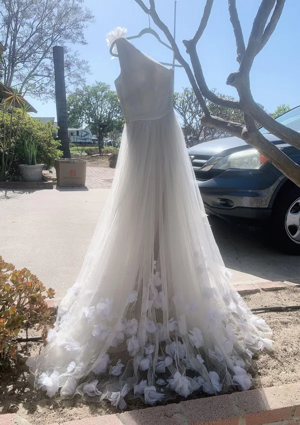 Gorgeous Dress - Image 5