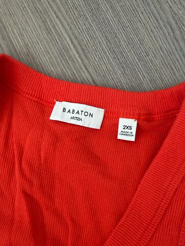 Red Top Aritzia - Image 2