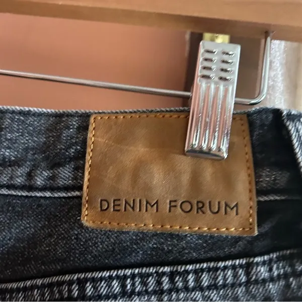 Denim Forum Aritzia The Ex Boyfriend Short Distressed Black 100%‎ Cotton Size 26 - Image 6