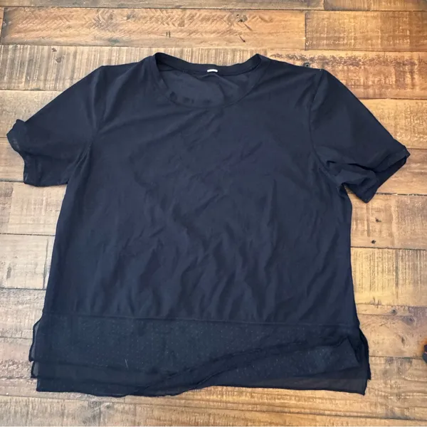 LULU🍋 Sole Training Short Sleeve Top‎ - Image 2